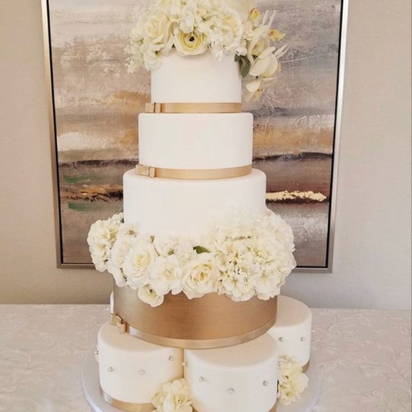 5 tier White Orchids Display Faux Wedding Cake - Picture 7 of 8